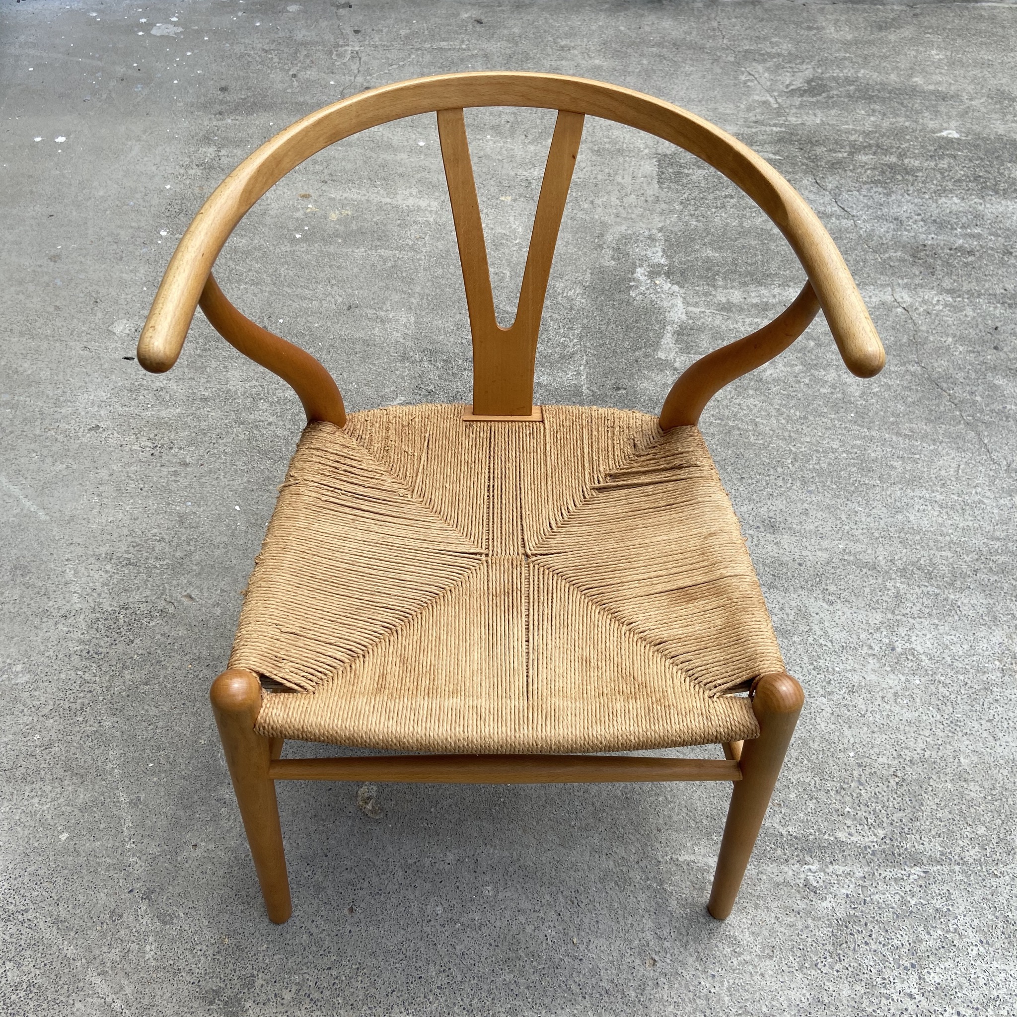 Hans J. Wegner（ウェグナー） CH24 Yチェア 剥離