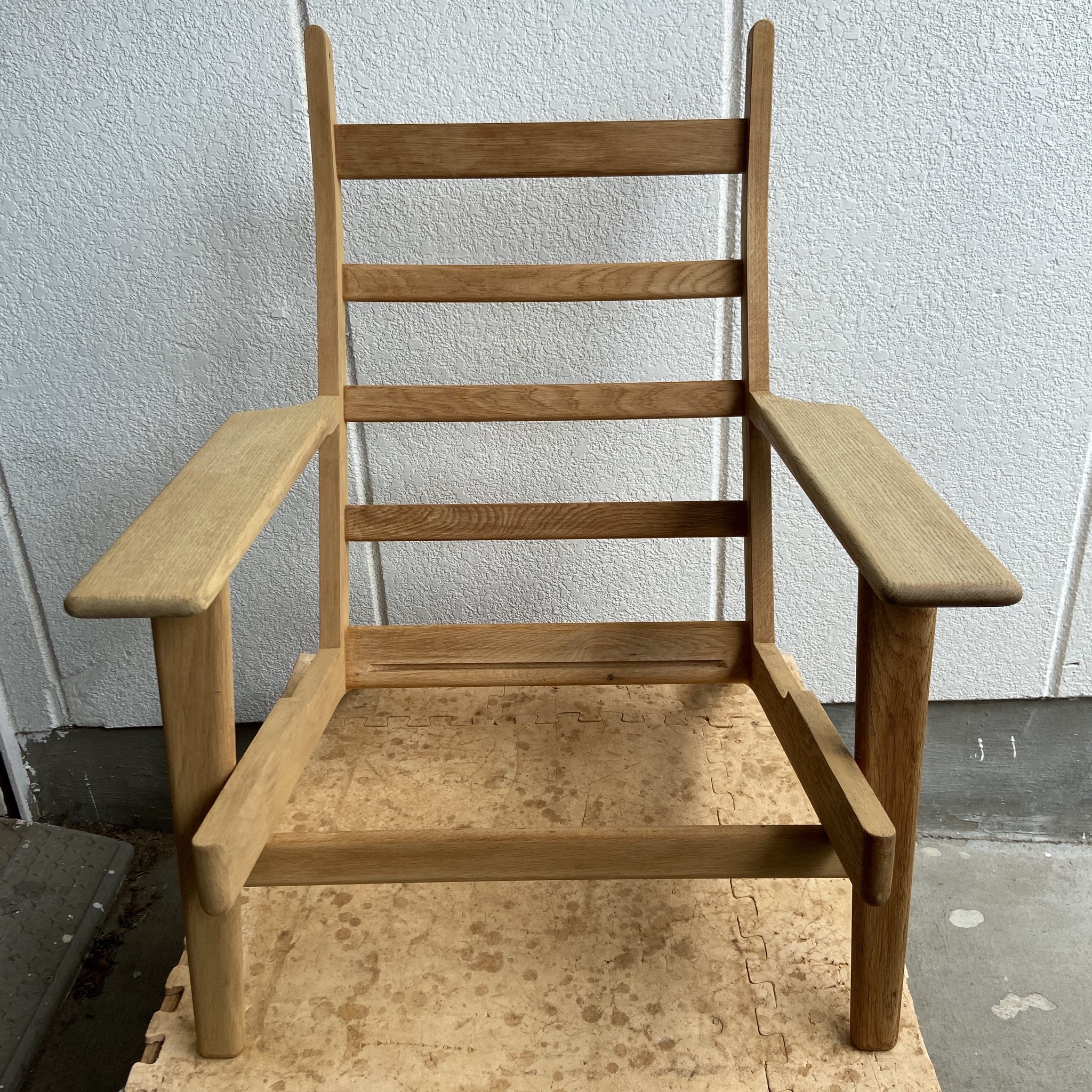 Hans J. Wegner（ウェグナー） GE290 High Back サンディング