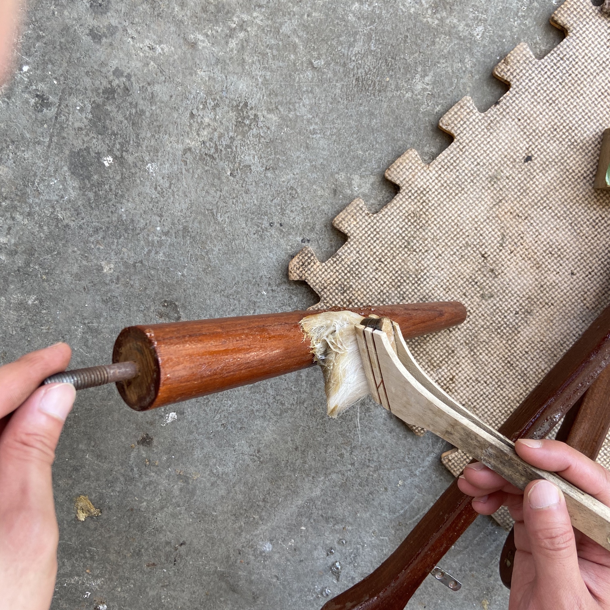 チーク×籐　コーヒーテーブル　剥離