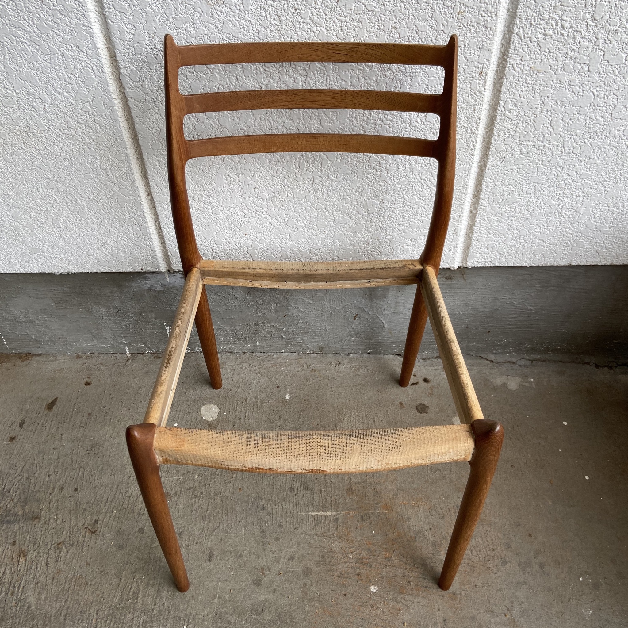Niels Otto Moller（モラー） Model 78 Chair 剥離